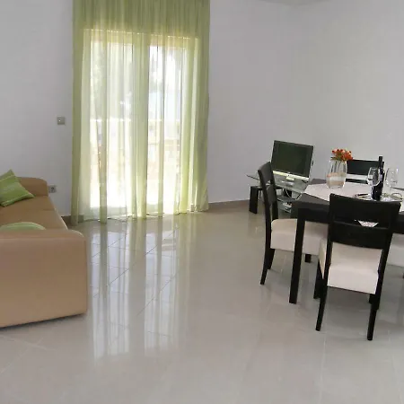 Marija-5 * Gornji Dingac