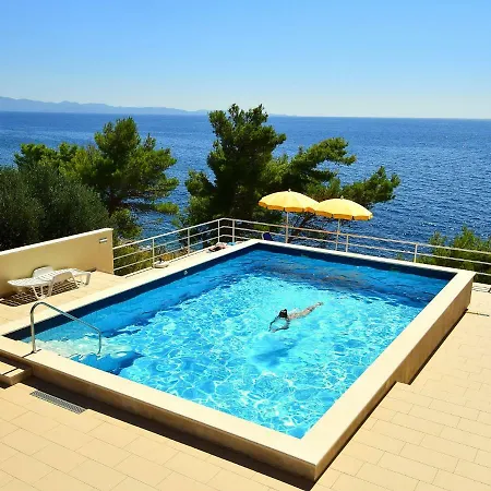 Apartment Marija-5 *